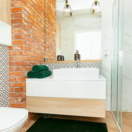Nowoczesny Apartament W Okolicy Lotniska Modlin Appartamento *