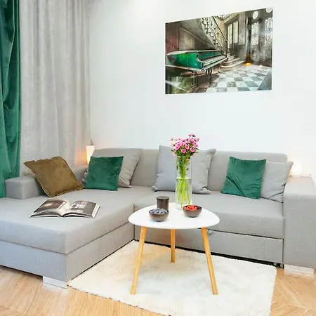 Nowoczesny Apartament W Okolicy Lotniska Modlin