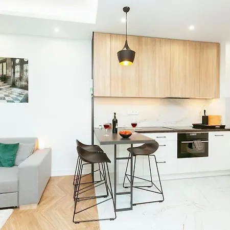 Appartamento Nowoczesny Apartament W Okolicy Lotniska Modlin