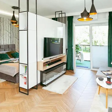 Nowoczesny Apartament W Okolicy Lotniska Modlin Appartamento *